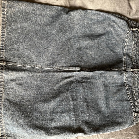 Denim skirt - Picture 2 of 2